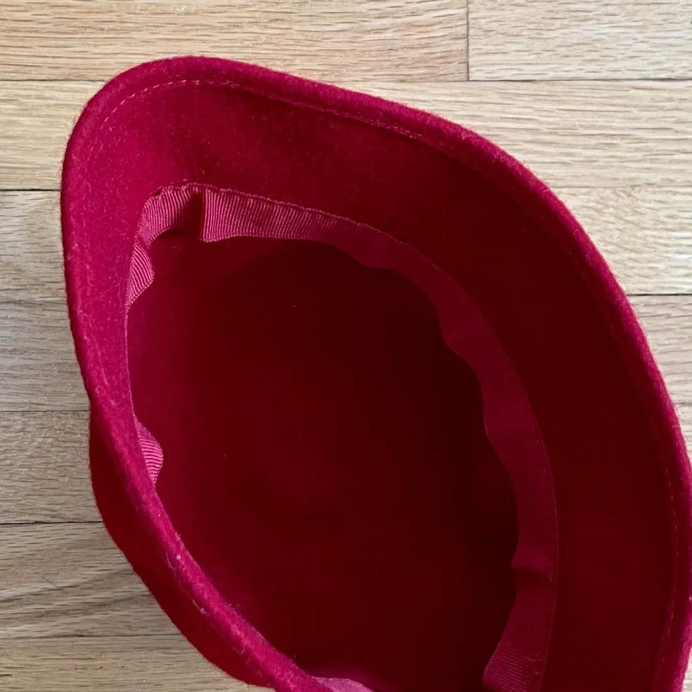 Gymboree‎ Felted 100% Wool Bow Cloche Red Hat Baby Girl Size 0–12 Months
